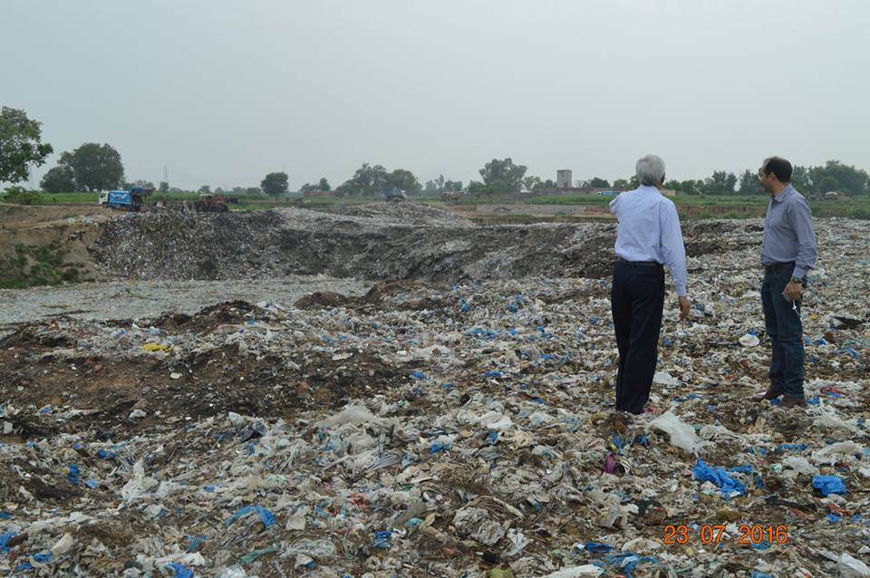 MD GWMC Dr. Atta-ul-Haq visisted landfill site