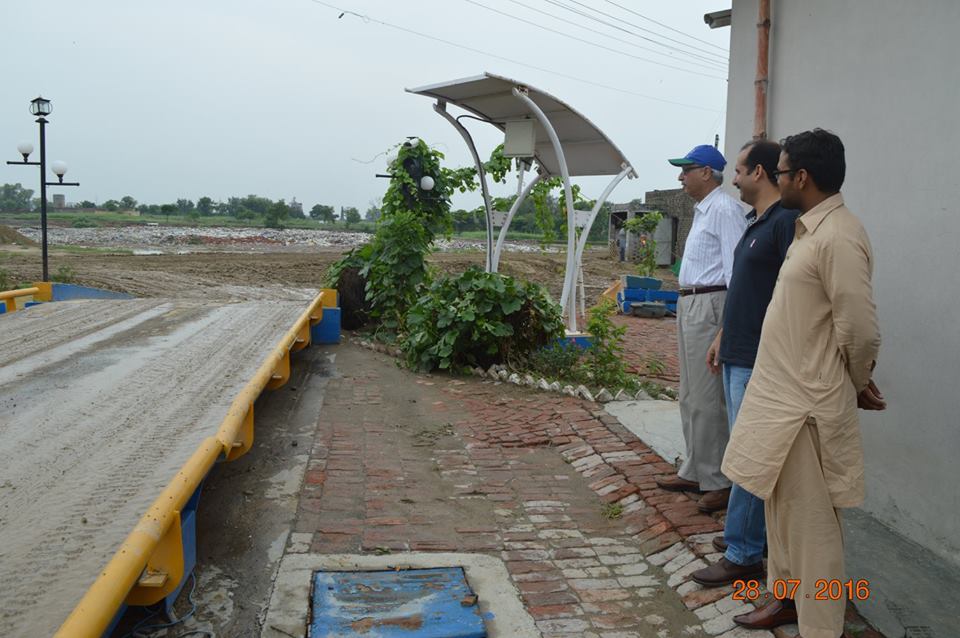 Visit of MD GWMC Dr. Atta-ul-Haq to monitor field operations after rain