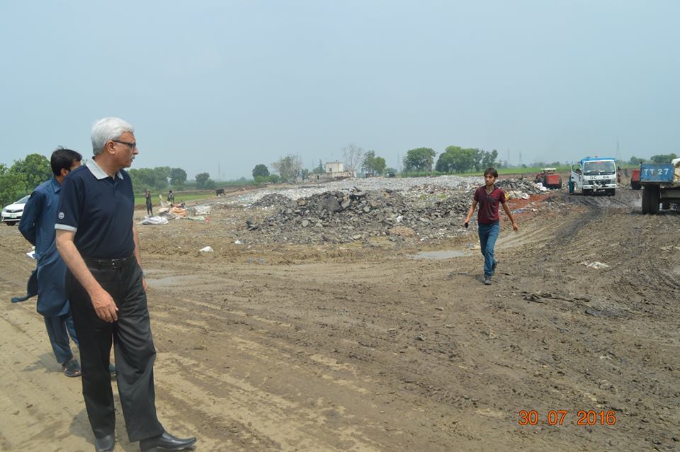 MD GWMC Dr Atta-ul-Haq Visited Disposal Site After the Rain