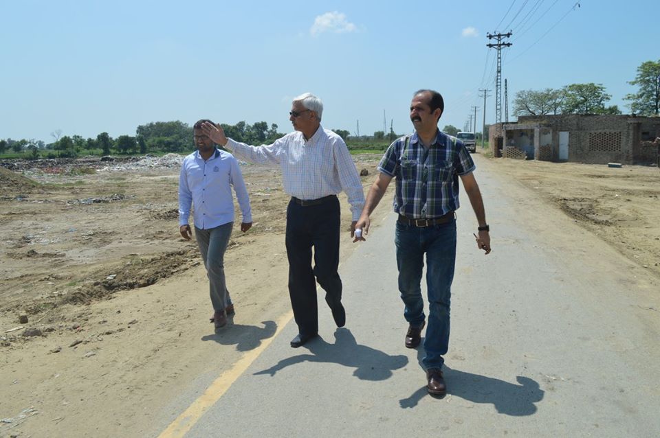 MD GWMC Dr Atta-ul-Haq Visited Disposal Site