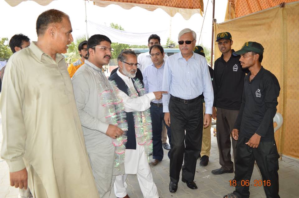 Chairman GWMC and MD GWMC visited Ramadan Sasta Bazar Kashmir Road Peoples colony Camp office
