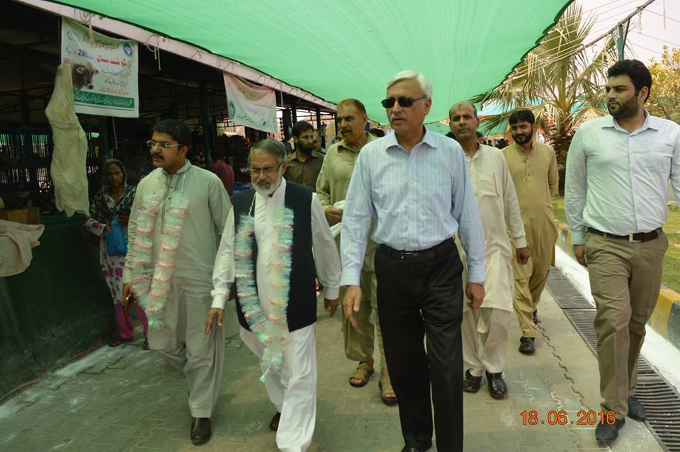 Chairman GWMC and MD GWMC visited Ramadan Sasta Bazar Kashmir Road Peoples colony Camp office