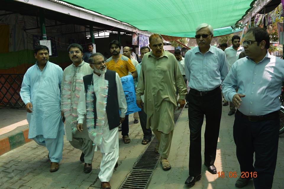 Chairman GWMC and MD GWMC visited Ramadan Sasta Bazar Kashmir Road Peoples colony Camp office