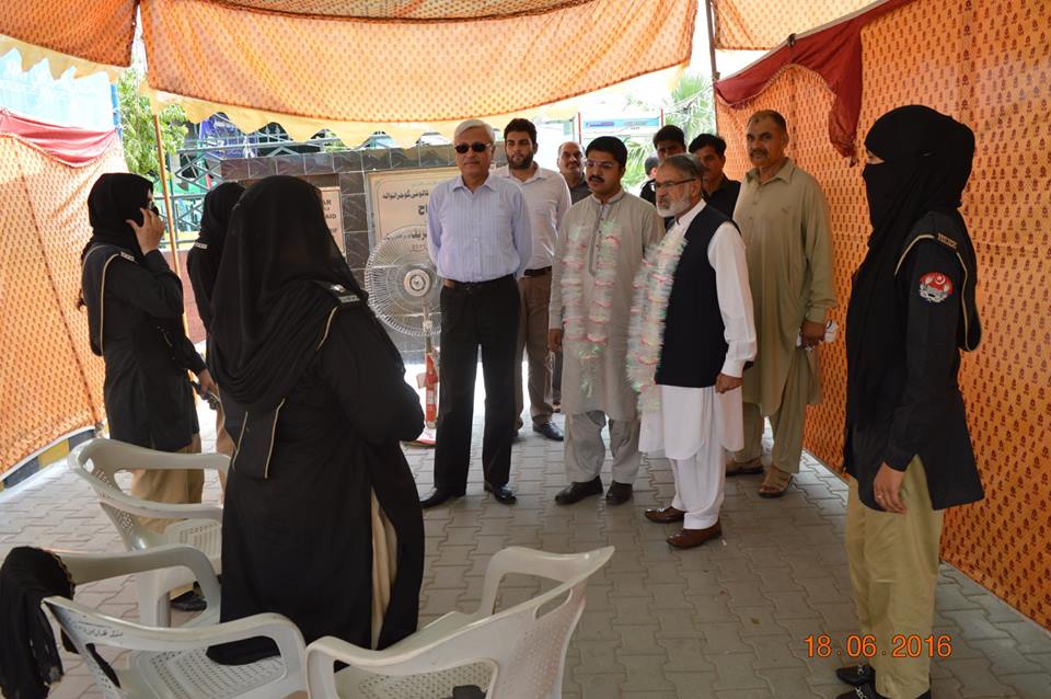 Chairman GWMC and MD GWMC visited Ramadan Sasta Bazar Kashmir Road Peoples colony Camp office
