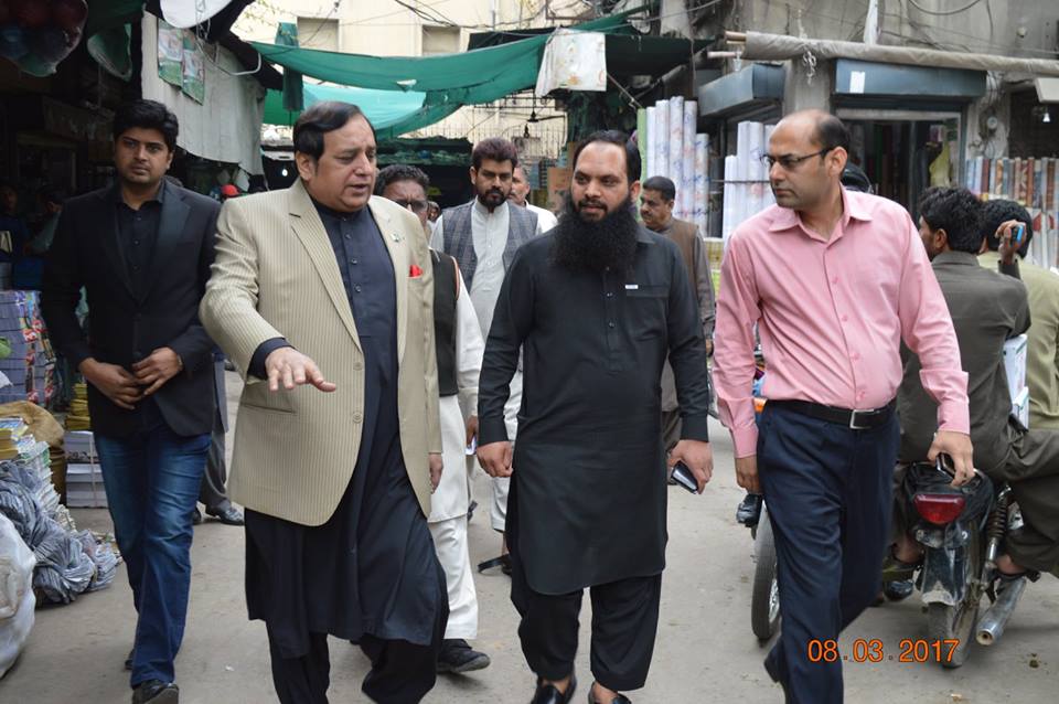 Company secretary along with Senior Manager Ops and Assistant Manager Operations Visited cloth market Gujranwala