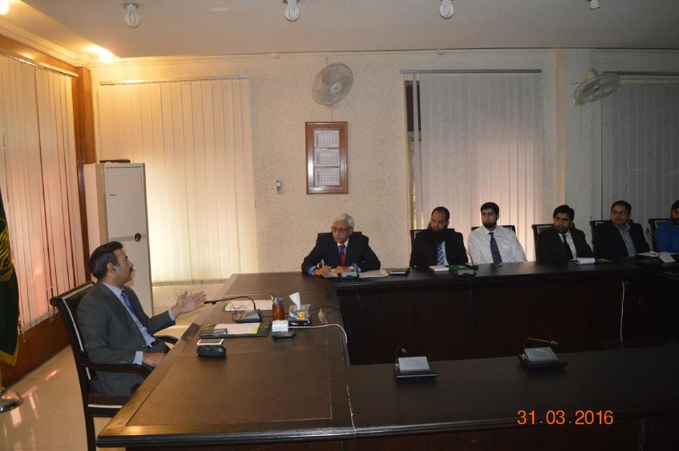 Dr. Atta-ul-Haq Briefing GWMC Working to Commissioner Gujranwala